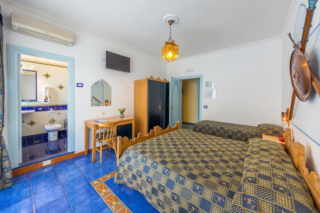 Riviera B&B Rooms Maiori Phòng bức ảnh