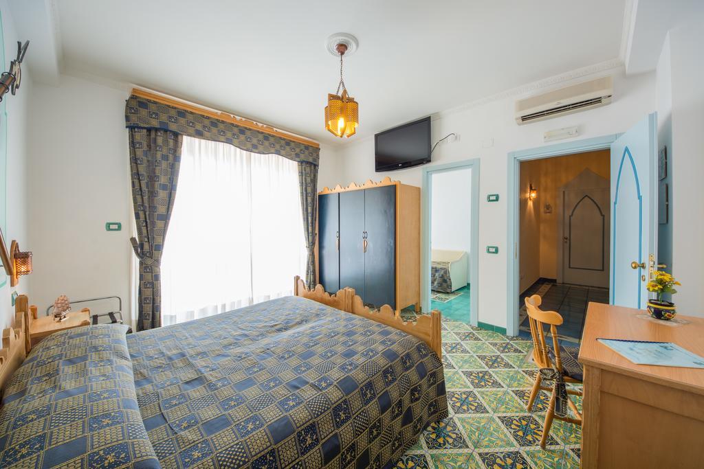 Riviera B&B Rooms Maiori Ngoại thất bức ảnh